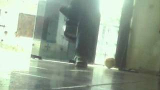 Ekipe Sub Zero Apresenta Deê. Thyago Dançando Shuffle