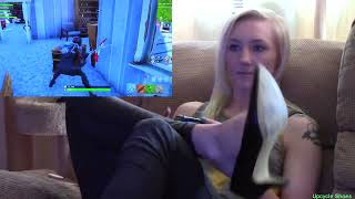Fortnite with Brittney: This is Bad!  AwhhhhHS Sony Playstation 4 Gameplay Fortnite Vanilla
