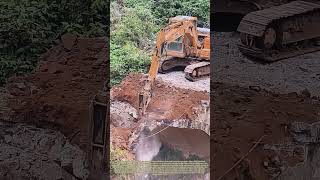 Mispositioned Demolition Rig: How Poor Placement Traps an Excavator During Bridge Collapse