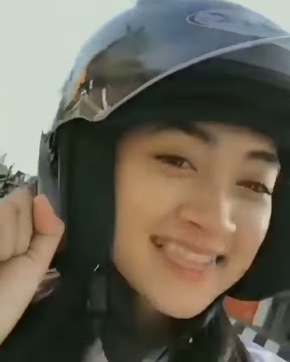 Cewek Cantik Ngucapin Selamat Pagi huburan buat para jomblo