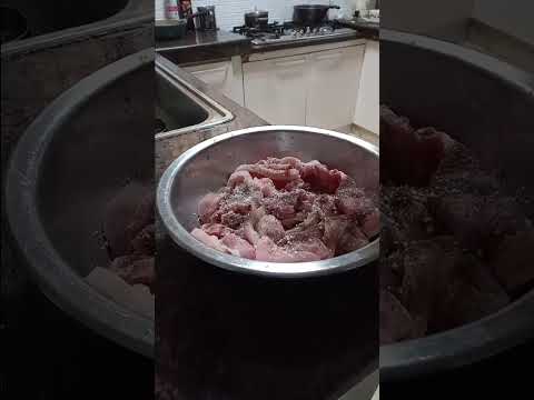 MARINATING PORCHOP