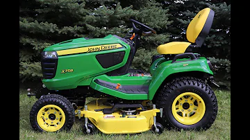 Kolik koní má traktor John Deere X758?