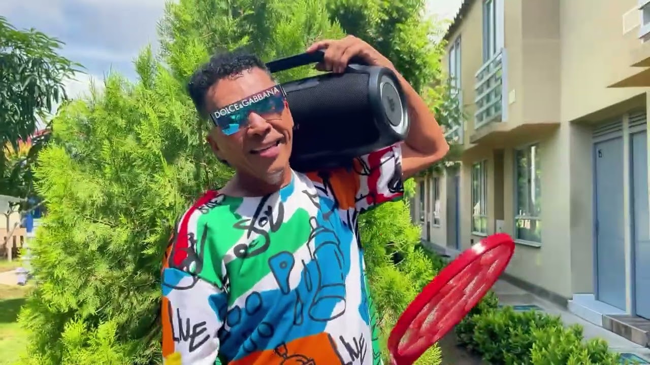 LUCHO CHAMIE PARODIA EL MOSQUITERO DE ALVARO EL BARBARO