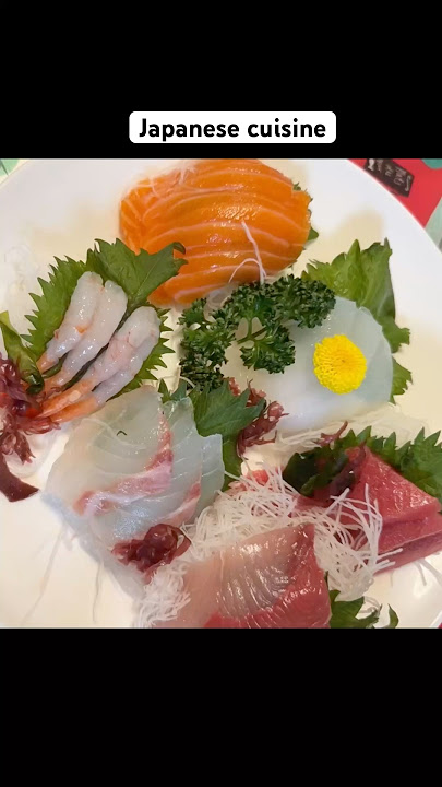 Japanese cuisine Sushi and Sashimi #youtubeshorts #japanesefood