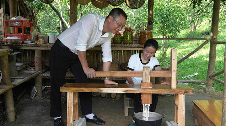 After the events in his life, Uri surprises everyone with his unique traditional recipes!