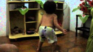 Laurynne Dançando Kuduro