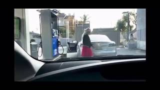 Es muy difícil cargar un eléctrico 😂 screenshot 5