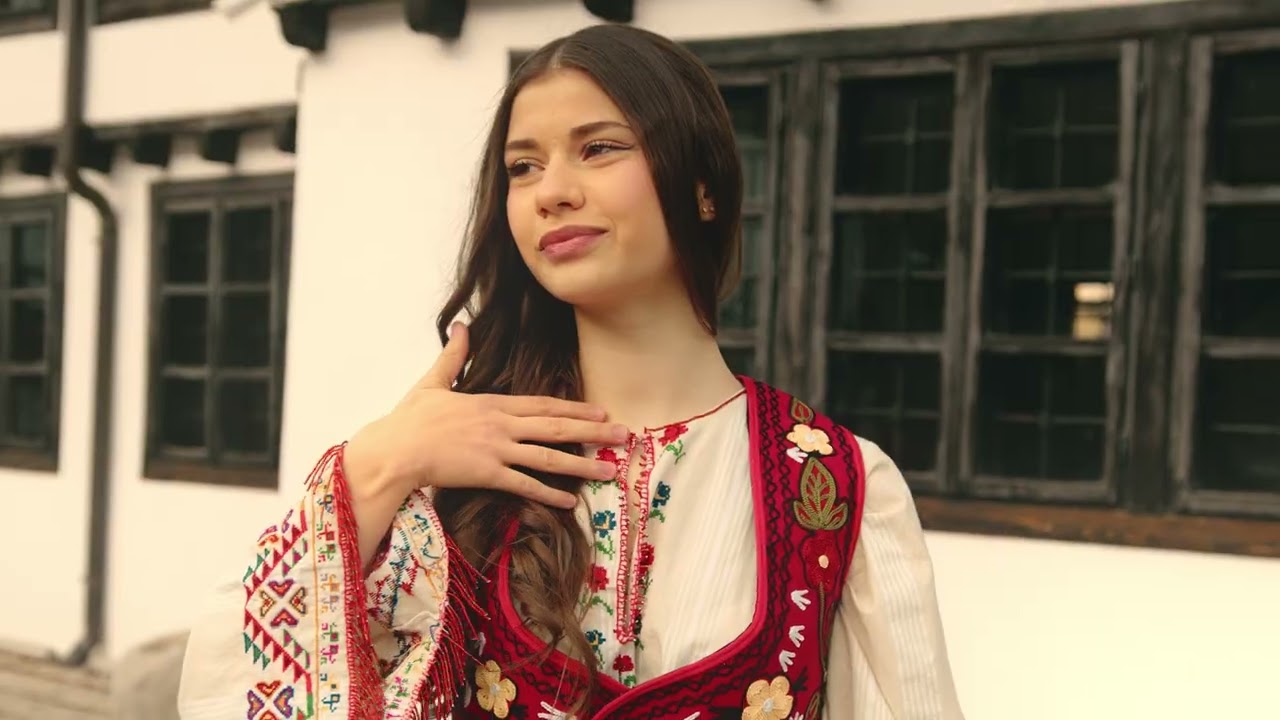 Xhemil Gjini -  Xhamadani kuq si gjaku (Cover)