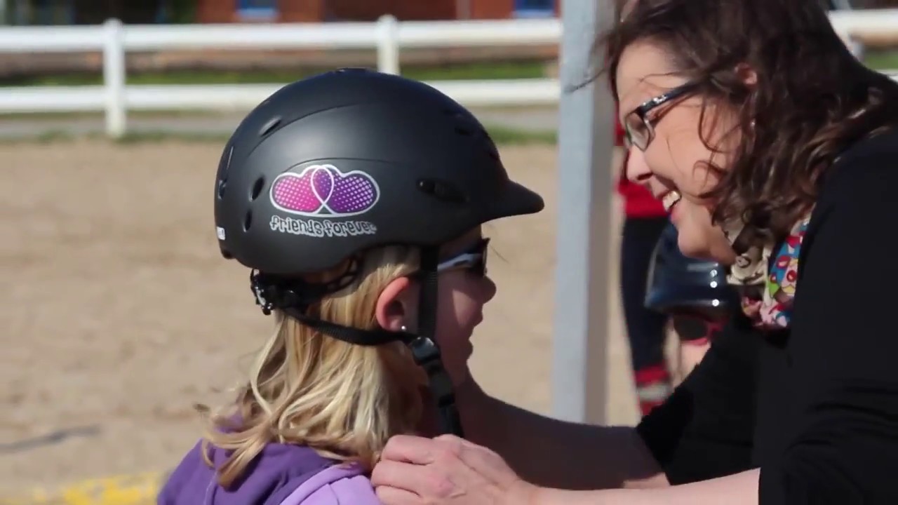 Uvex onyxx Kids Riding Helmet - YouTube