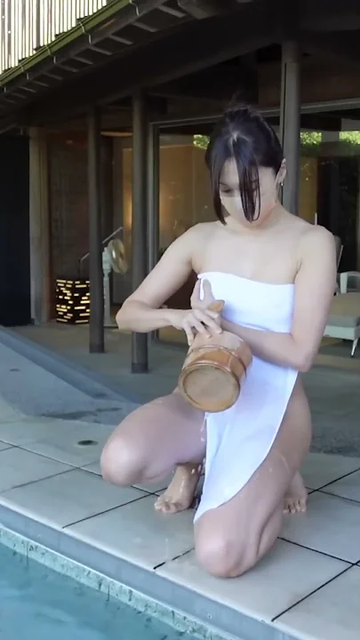 心静かに癒されてきました。 || Japanese Girl Bathing Nude