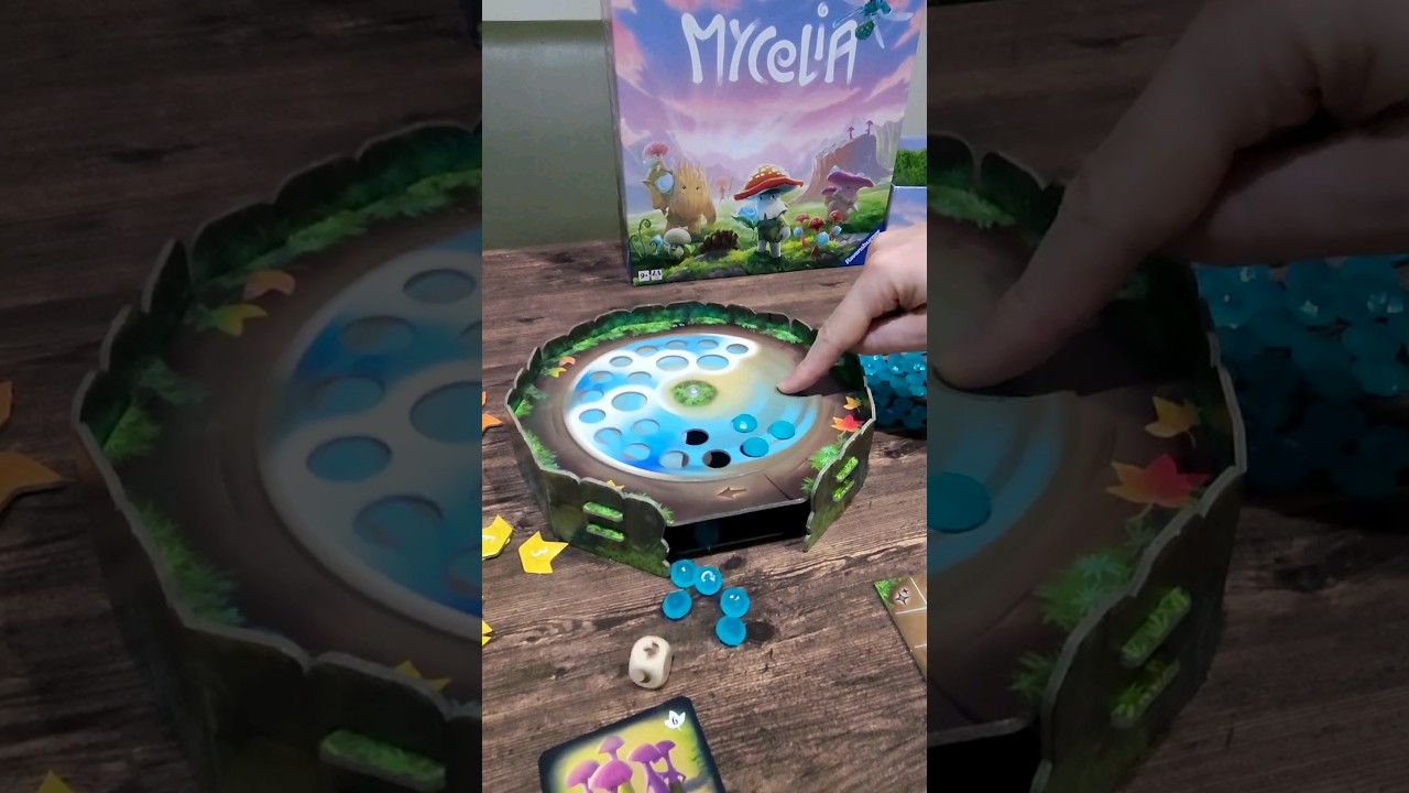 How cute is this dice rolling😍! Fun game! 