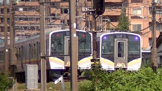 E129系B21+A1編成とE129系A12+B13編成の離合　信越本線