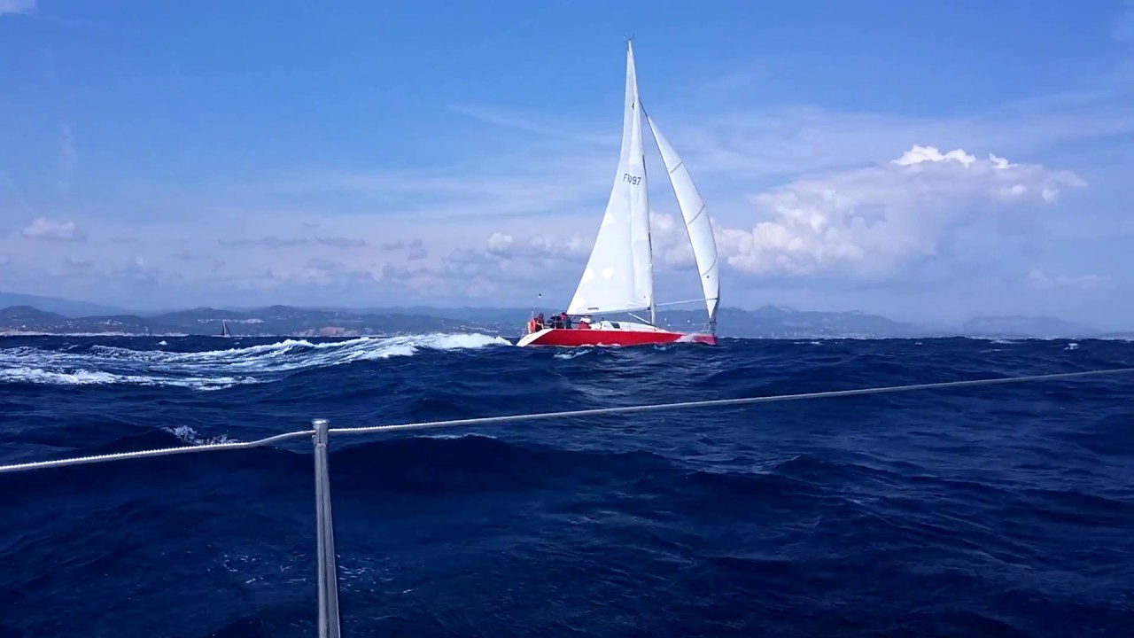 JOD 35 dans la brise au large de Toulon