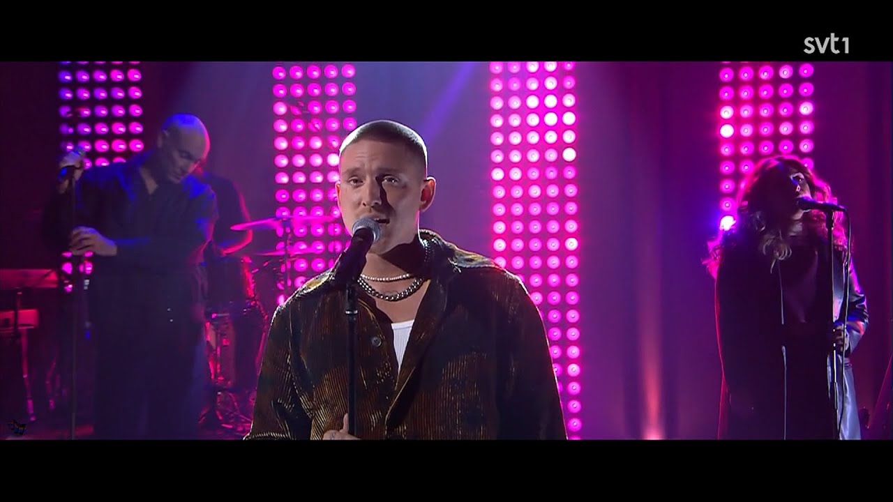 Danny Saucedo & Kaah - I Can't Help Myself (Sugar Pie, Honey Bunch) | Live 