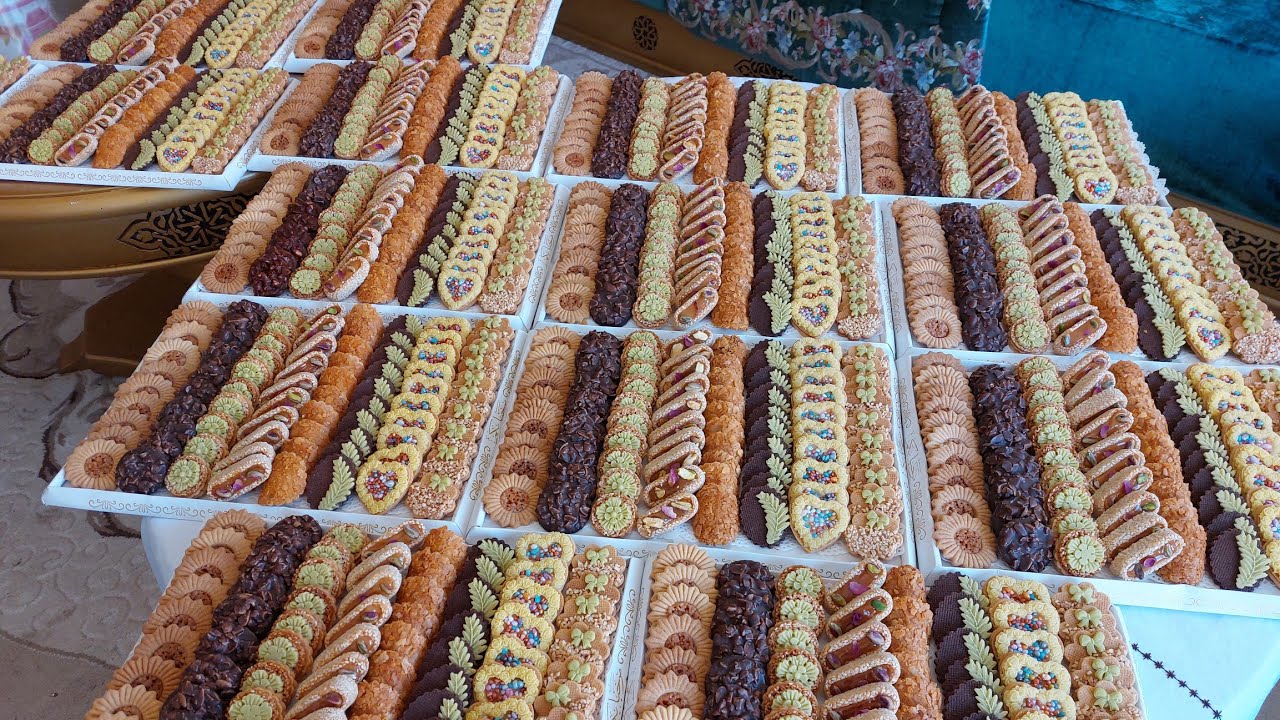 روتين طلبية 16 بلاطو في 4 ايام كيفاش خدمت وشحال قدني فيهم من عجنة وبشحال حسبتهم تفاصيل كثيرة