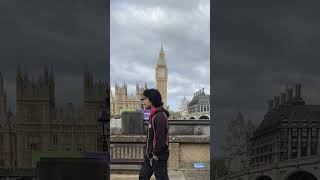 Big Ben’s clock stops at 9am, chimes 10 times then chimes 11 at 10.