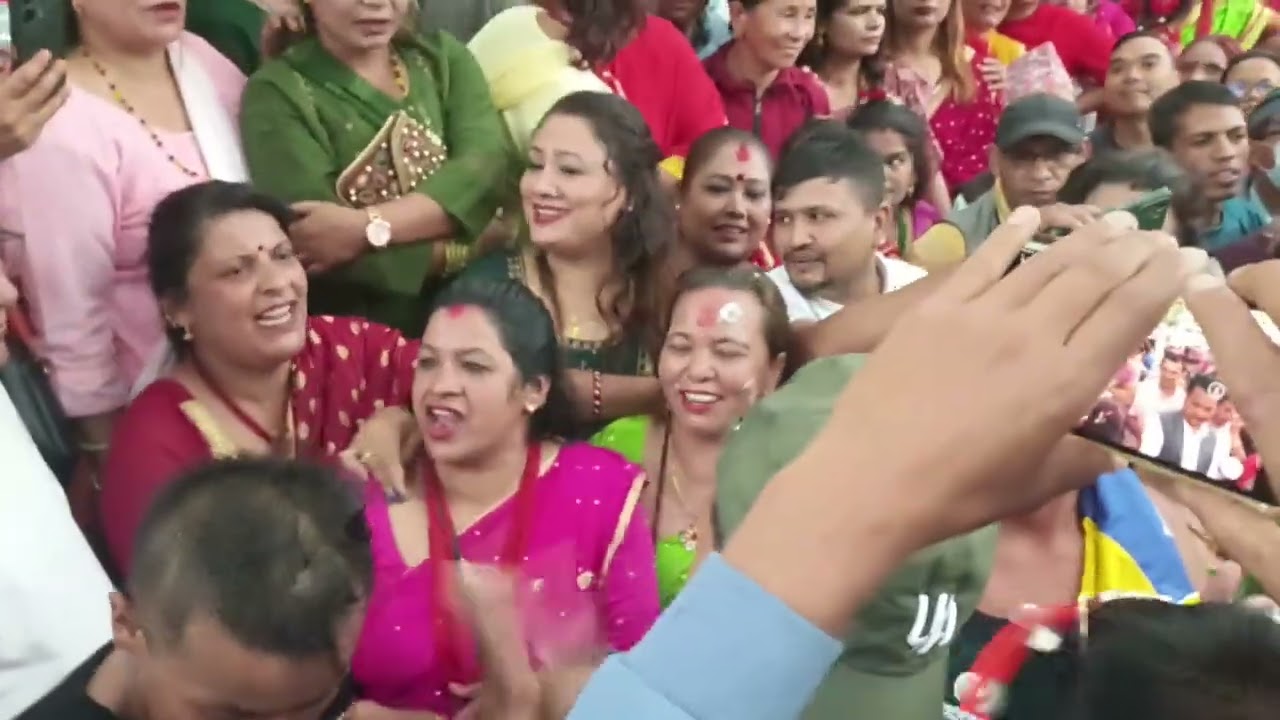 दोहोरी सरै रमाइलो गर्दै केटालाई केटीले जितेर बबाल भयो हेर्नुस् !!