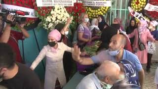 P İl Binasındaki Saldırıda Ölen Deniz Poyraz’ın Cenazesinde Kısa Süreli Gerginlik