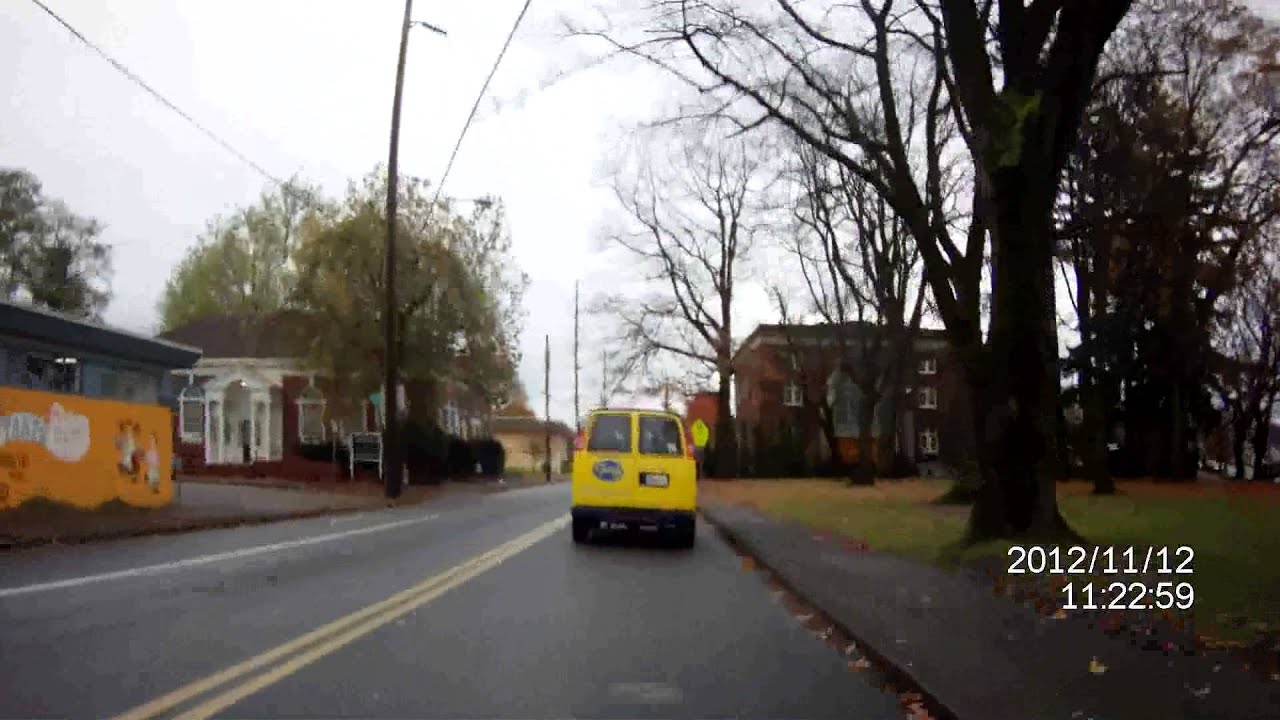 Franz van turning the wrong way down a one-way street - YouTube