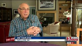 NE Nice: Postal worker helps disabled man