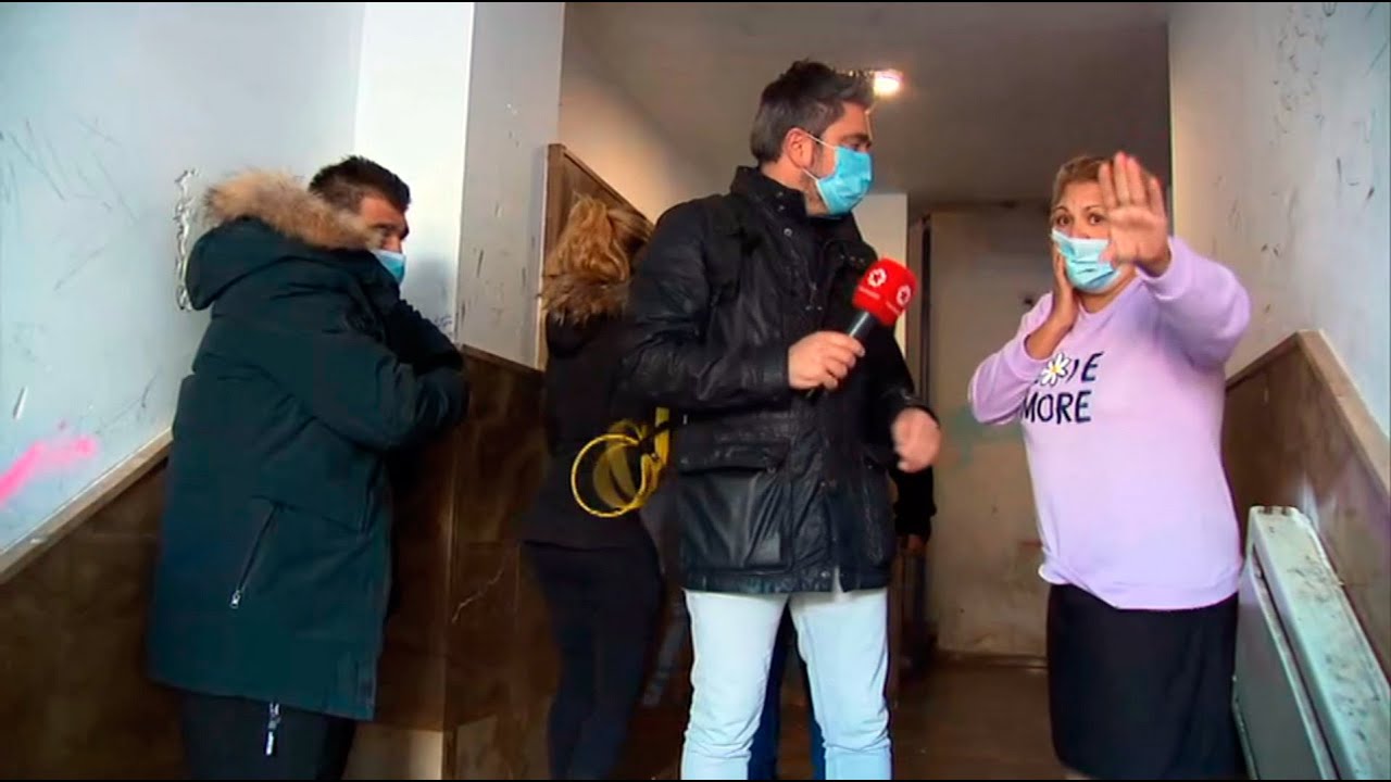 Los 'okupas' del Bloque Azul de Entrevías niegan ser conflictivos: "Somos gente trabajadora"