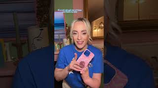 HOW DO YOU USE YOUR MOBILE PHONE WITH AN UPPER LIMB DIFFERENCE?  | Reach Charity