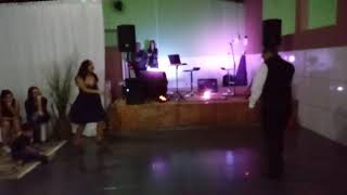 Minha. Prima. Dansando