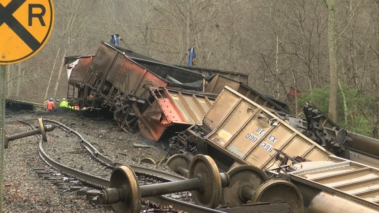 Train carrying coal derails in Appalachia, VA; Boil water notice for ...