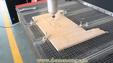 CNC Router machine engraving on wood from Dexian CNC Machinery