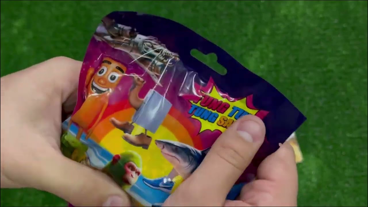 Unboxing Tung Tung Sahur Mystery Packs – What Did I Just Find?!