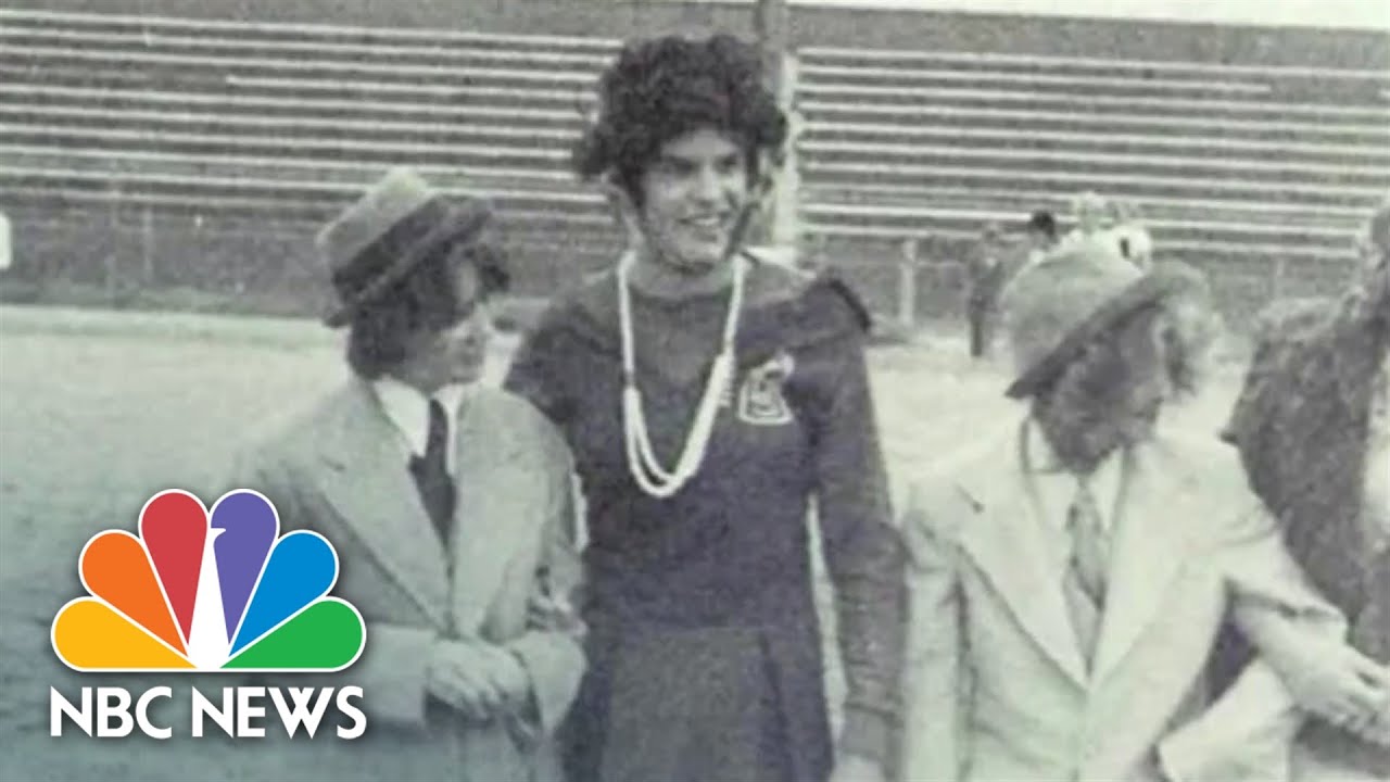 Tennessee governor appears dressed in drag in old photo as anti-drag bill moves forward