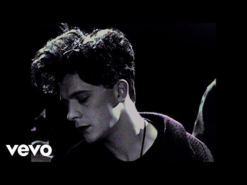 Indochine - Le baiser (Clip officiel)