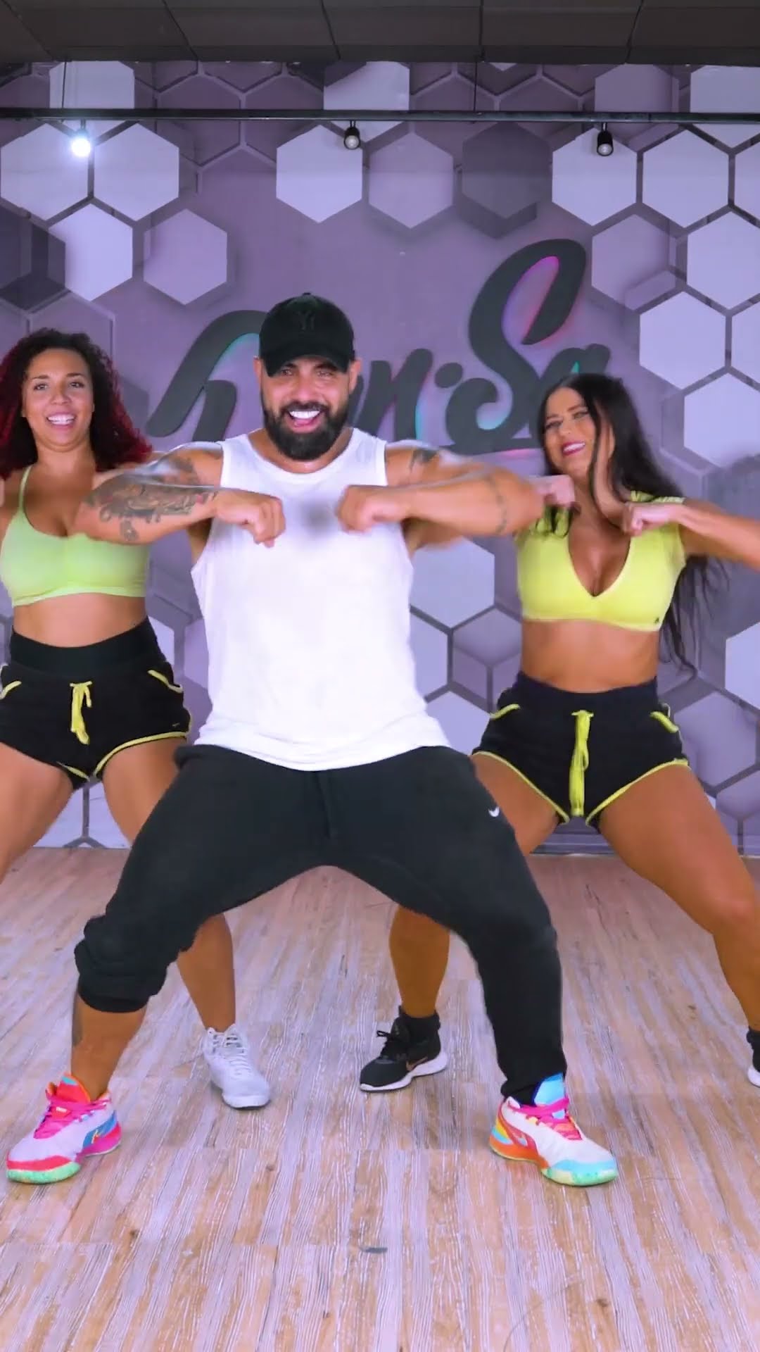 TREME BUNDA (O DESAFIO REMIX) - BX MUNIZ E MC R1 - Dan-Sa / Daniel Saboya (Coreografia) #shorts