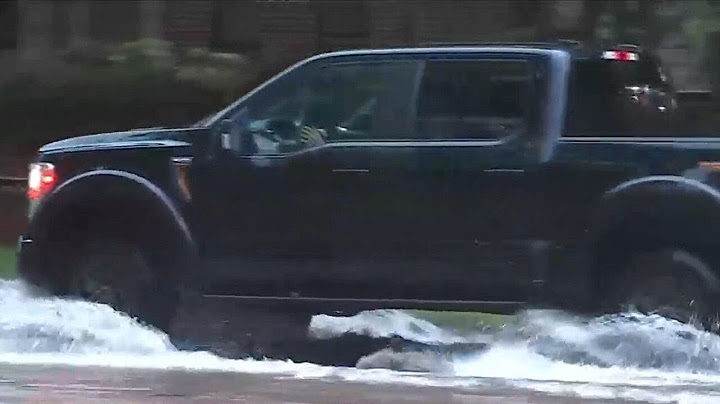 Tropical Storm Debby: Cars stalled, streets flooded in Savannah