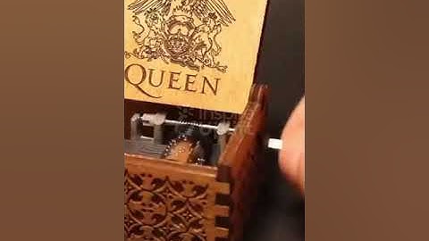Hand cranked Wooden Queen Music Box #shorts
