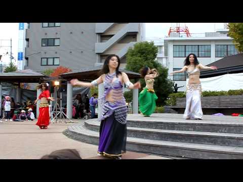 ベリーダンスチーム「花鳥風月（現在　アン　ヌール）」　4人の舞姫