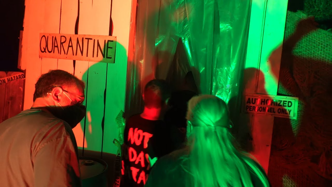 Howl-O-Scream 2021 "Zombie Horde Trail Haunt" SeaWorld San Antonio!
