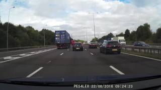 Car Cam - Weaving in and out of lanes and undertaking 22/08/16