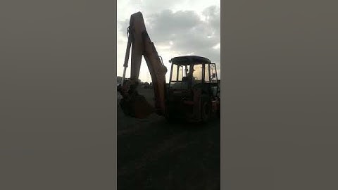 2011 CASE 770 LoaderBackhoe