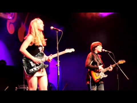 Bluescaravan - Track 1 2012