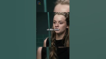 Cô gái bất ngờ hoá thành người tiên cá