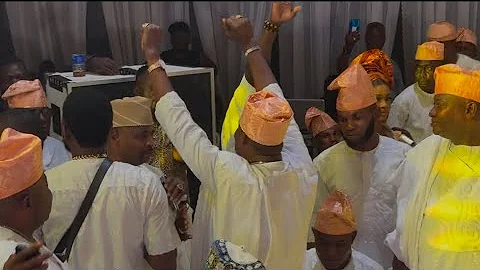 KUNLE POLY BOWS TO MC OLUOMO AT HIS DAUGHTER’S WEDDING CEREMONY