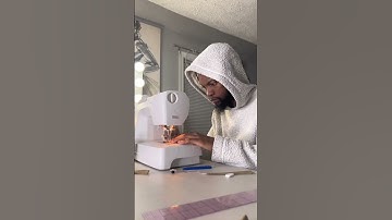 Easy Sewing Tutorial - How to Sew Belt Loops #sewingtutorial #sewinghacks #sewing #fashiondesigner