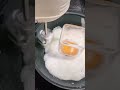 海外でバズってる、目玉焼きの焼き方! #shorts