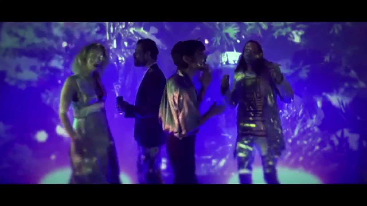 "MOON ON FIRE" - Bos, Lanting, Douche & Khani