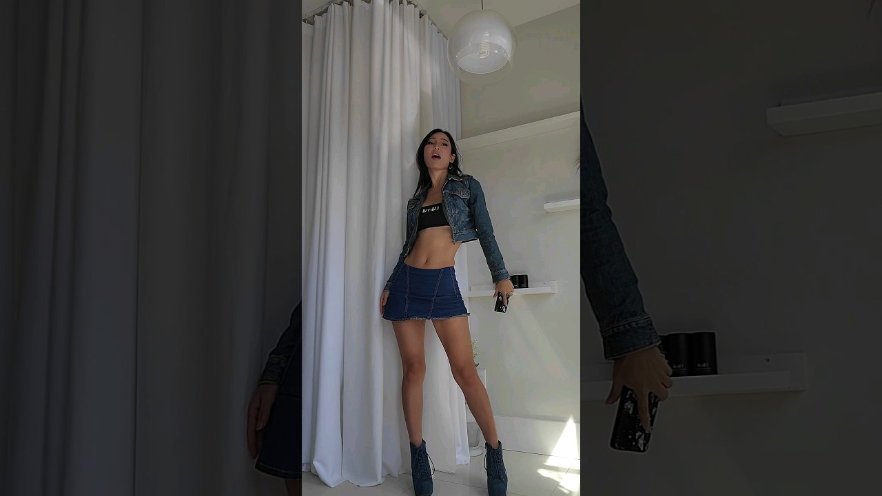 I want to rewrite the definition of middle-aged fashion stereotypes. 