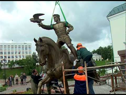 Памятник Ольгерду - как всадника затаскивали на постамент