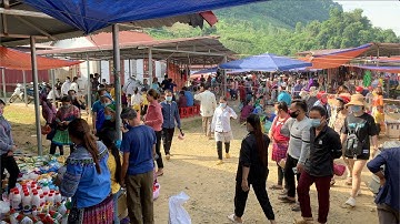 Chợ phiên mộc mạc giản dị giữa núi rừng bán toàn đặc sản Tây Bắc | Tôi Người Vùng Cao