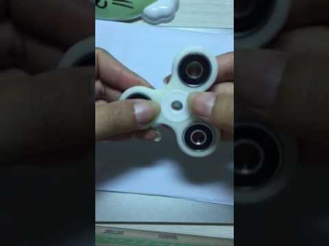Tri Spinner Fid Toy