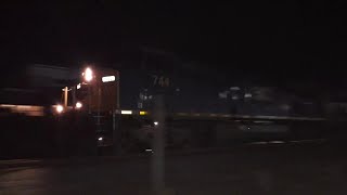 CSX train selkirk NY Manifest Q410-26 wuth CSXT 744 soft horn with 92 cars screenshot 5